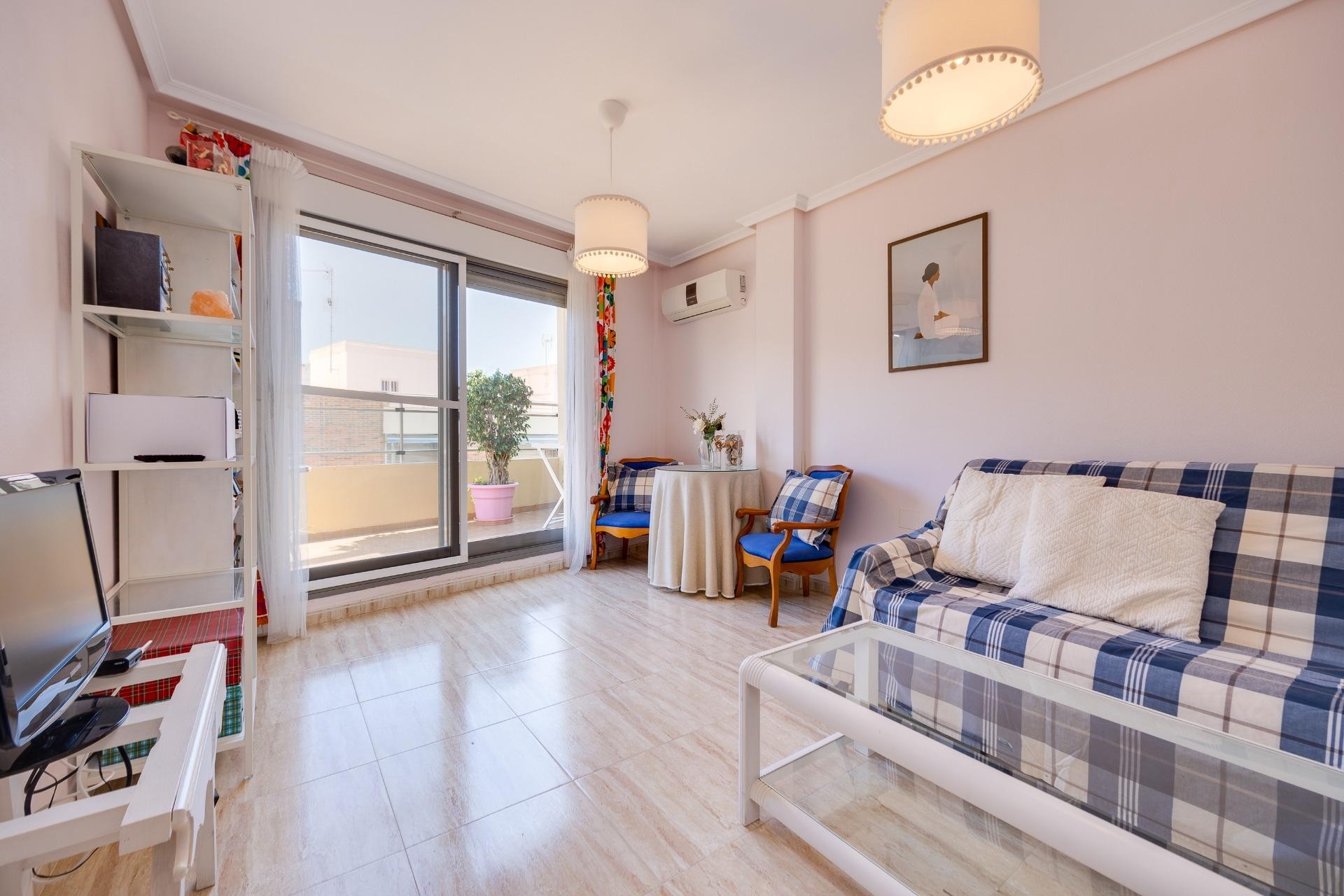 Återförsäljning - Takvåning -
Torrevieja - Centro
