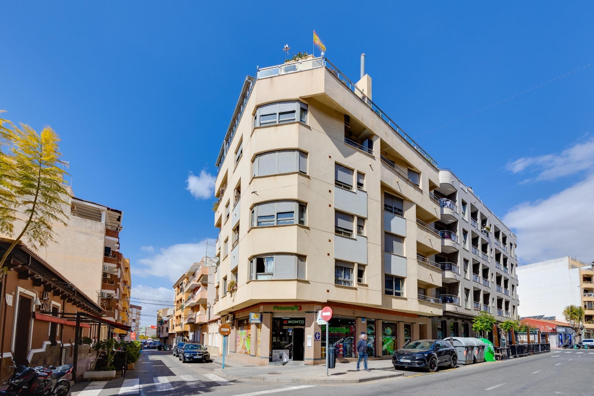 Återförsäljning - Takvåning -
Torrevieja - Centro