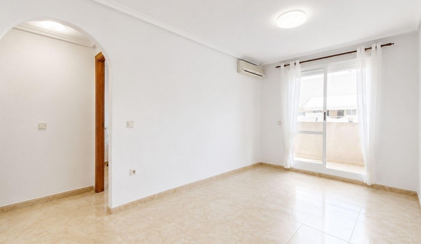 Återförsäljning - Takvåning -
Torrevieja - Centro