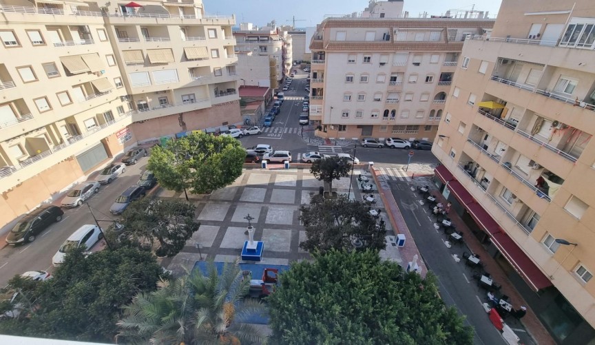 Återförsäljning - Takvåning -
Torrevieja - Centro