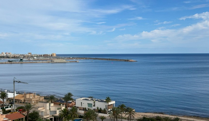 Återförsäljning - Takvåning -
Torrevieja - Costa Blanca