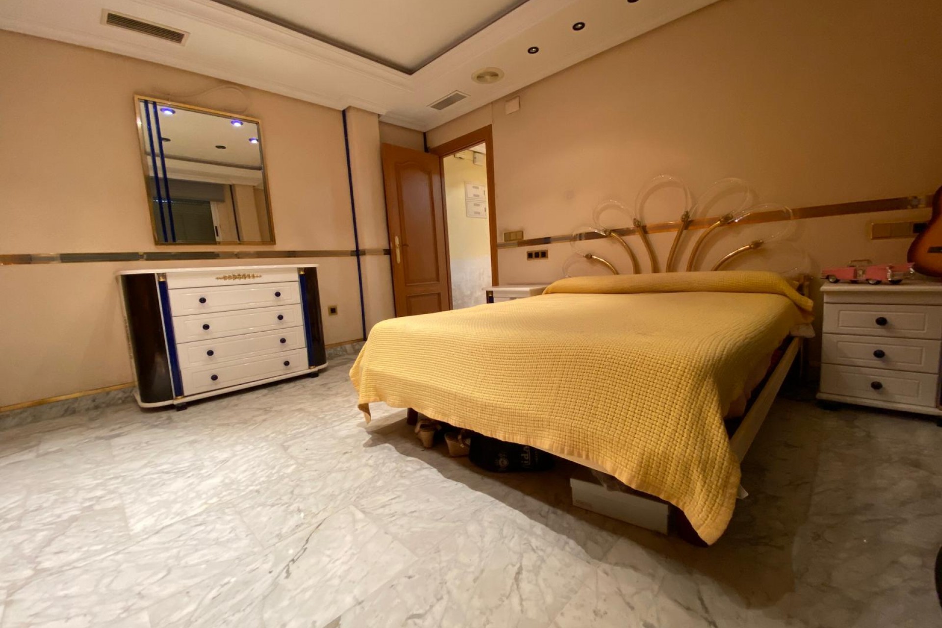 Återförsäljning - Takvåning -
Torrevieja - Costa Blanca