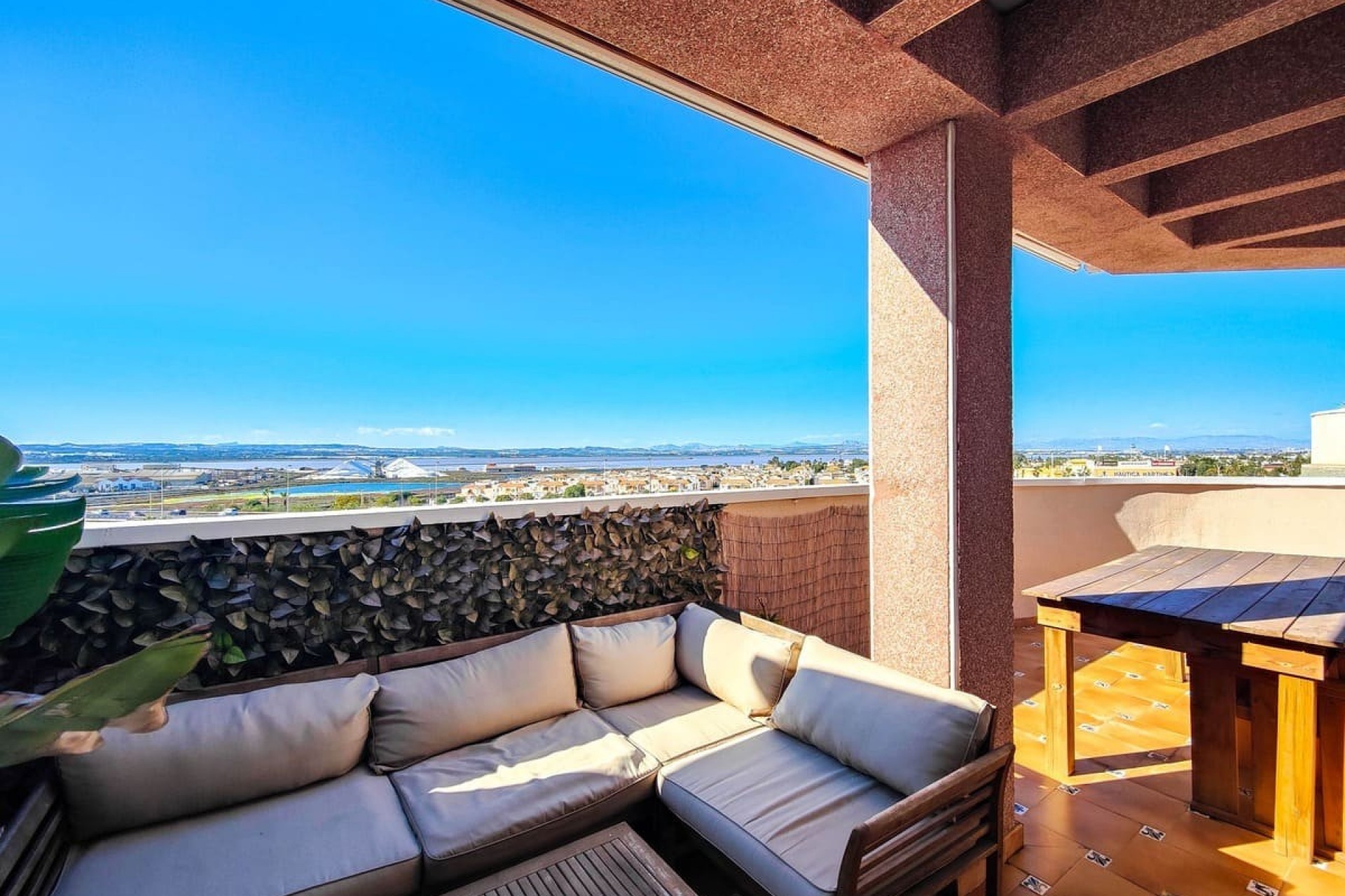 Återförsäljning - Takvåning -
Torrevieja - Costa Blanca