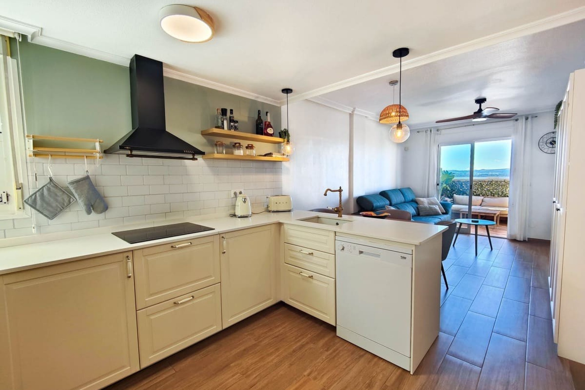 Återförsäljning - Takvåning -
Torrevieja - Costa Blanca