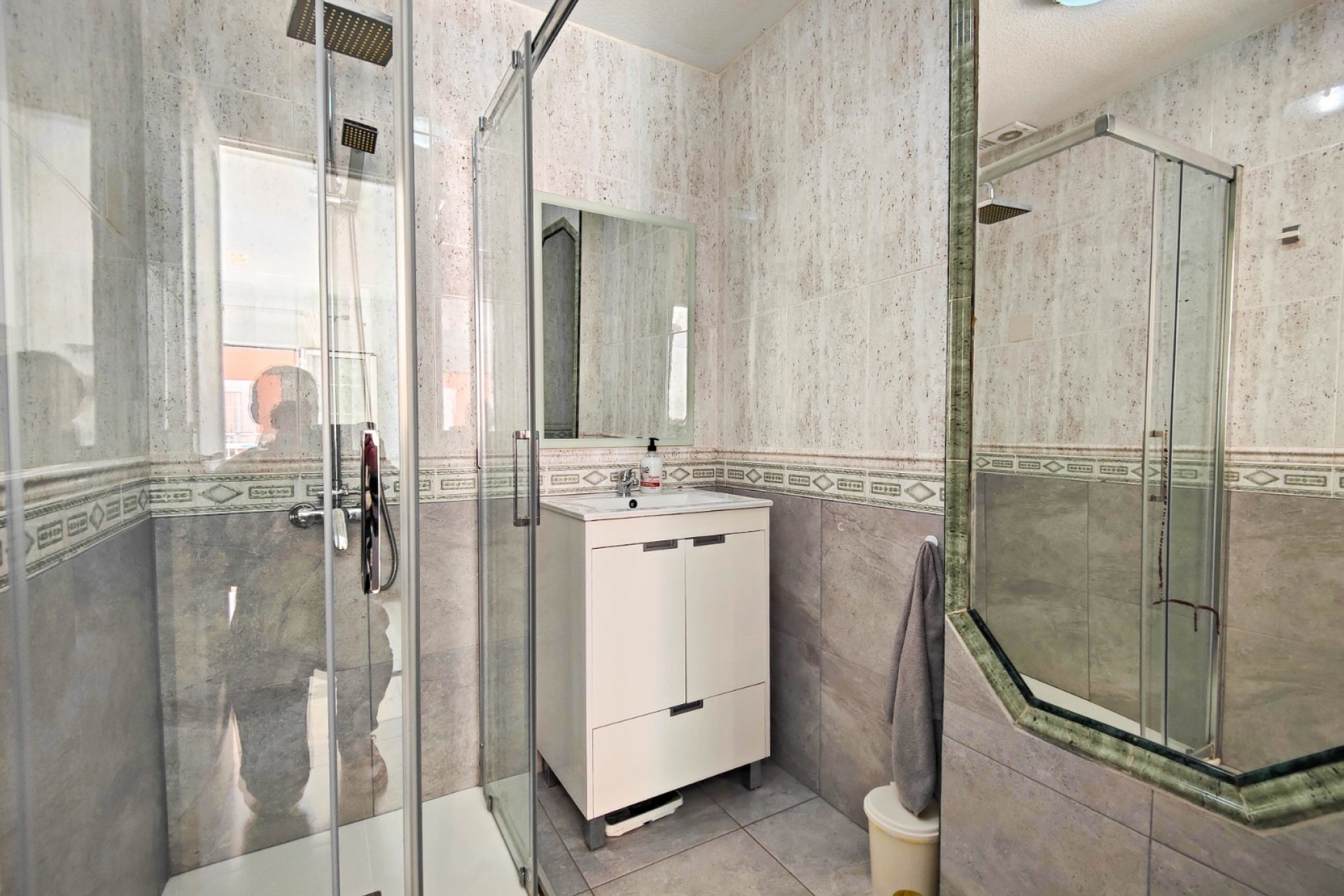 Återförsäljning - Takvåning -
Torrevieja - Costa Blanca