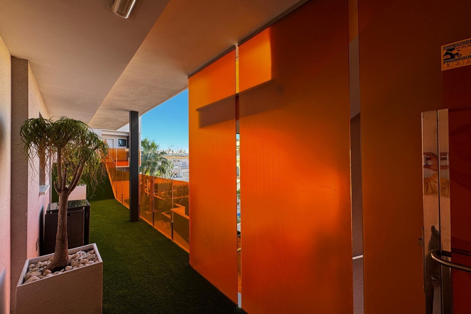 Återförsäljning - Takvåning -
Torrevieja - Estacion De Autobuses