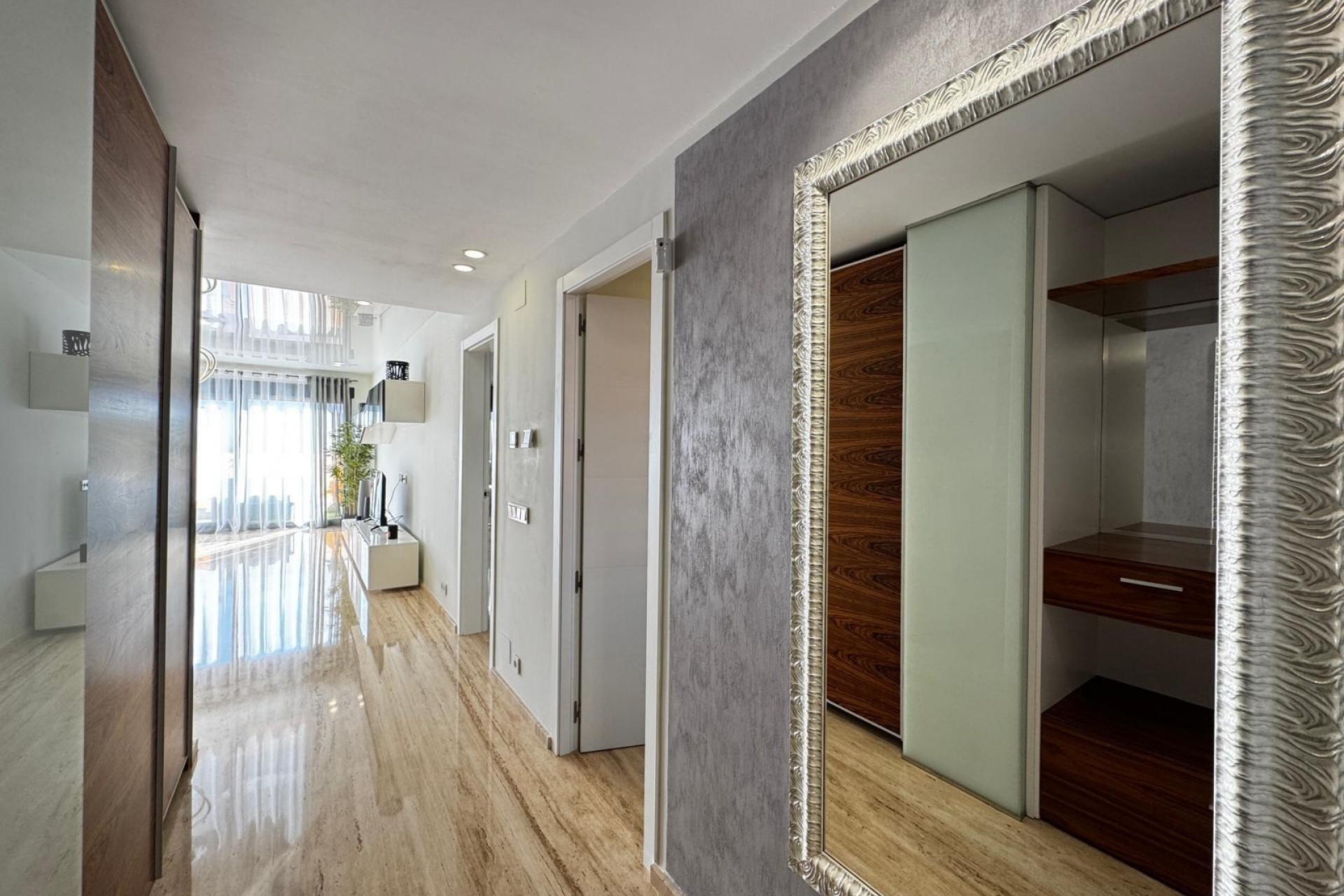 Återförsäljning - Takvåning -
Torrevieja - Estacion De Autobuses