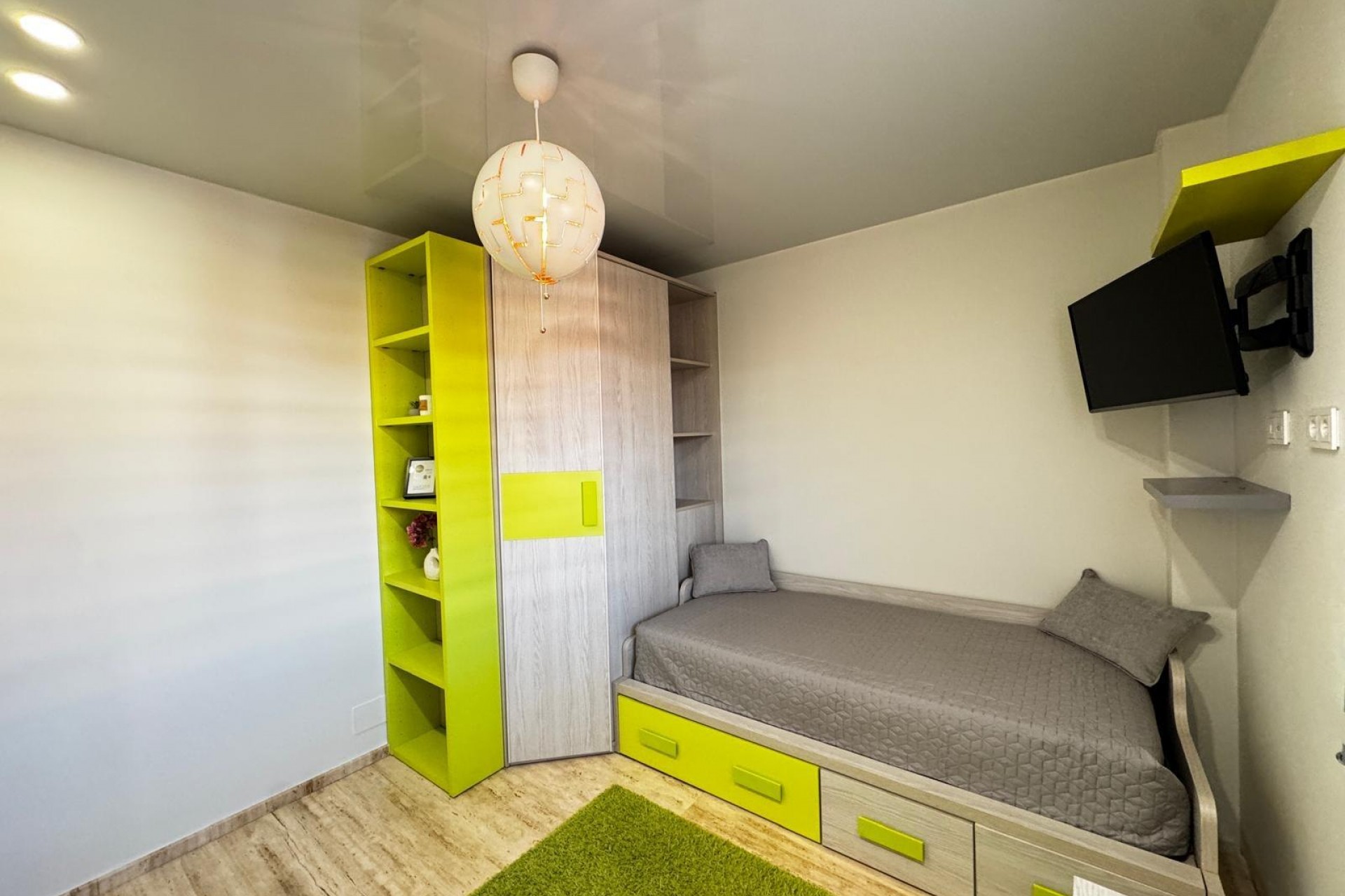 Återförsäljning - Takvåning -
Torrevieja - Estacion De Autobuses