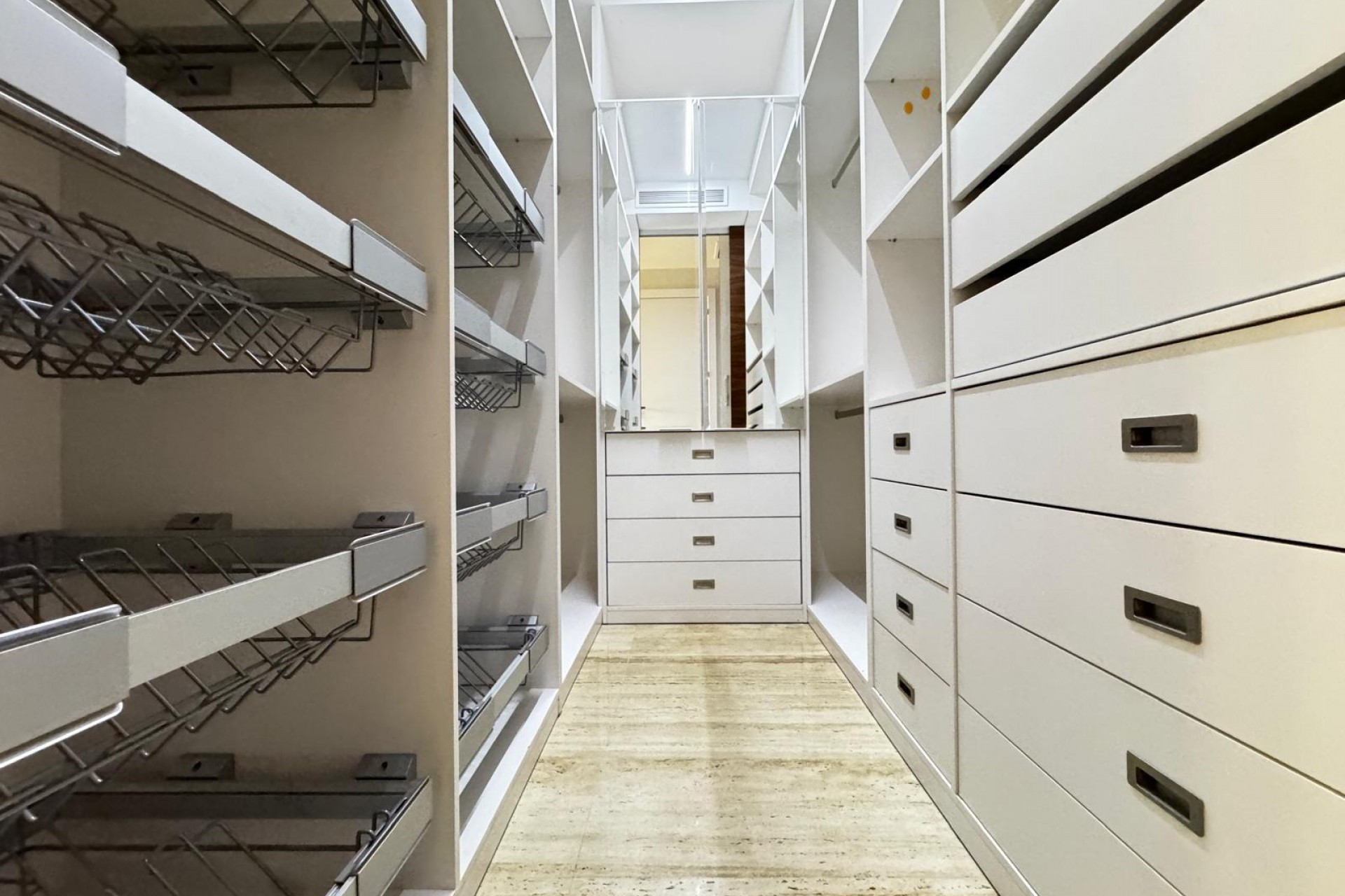 Återförsäljning - Takvåning -
Torrevieja - Estacion De Autobuses