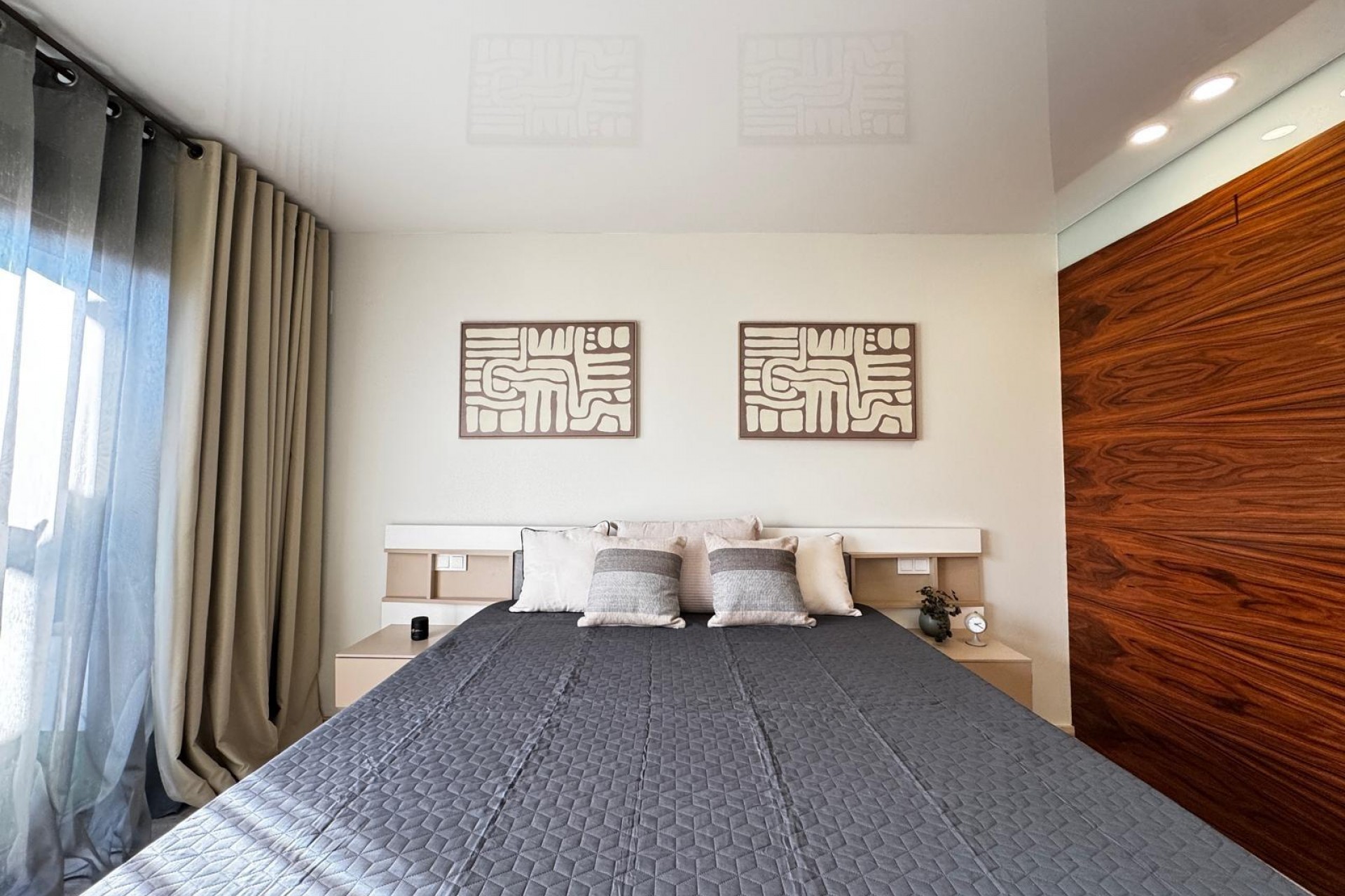 Återförsäljning - Takvåning -
Torrevieja - Estacion De Autobuses