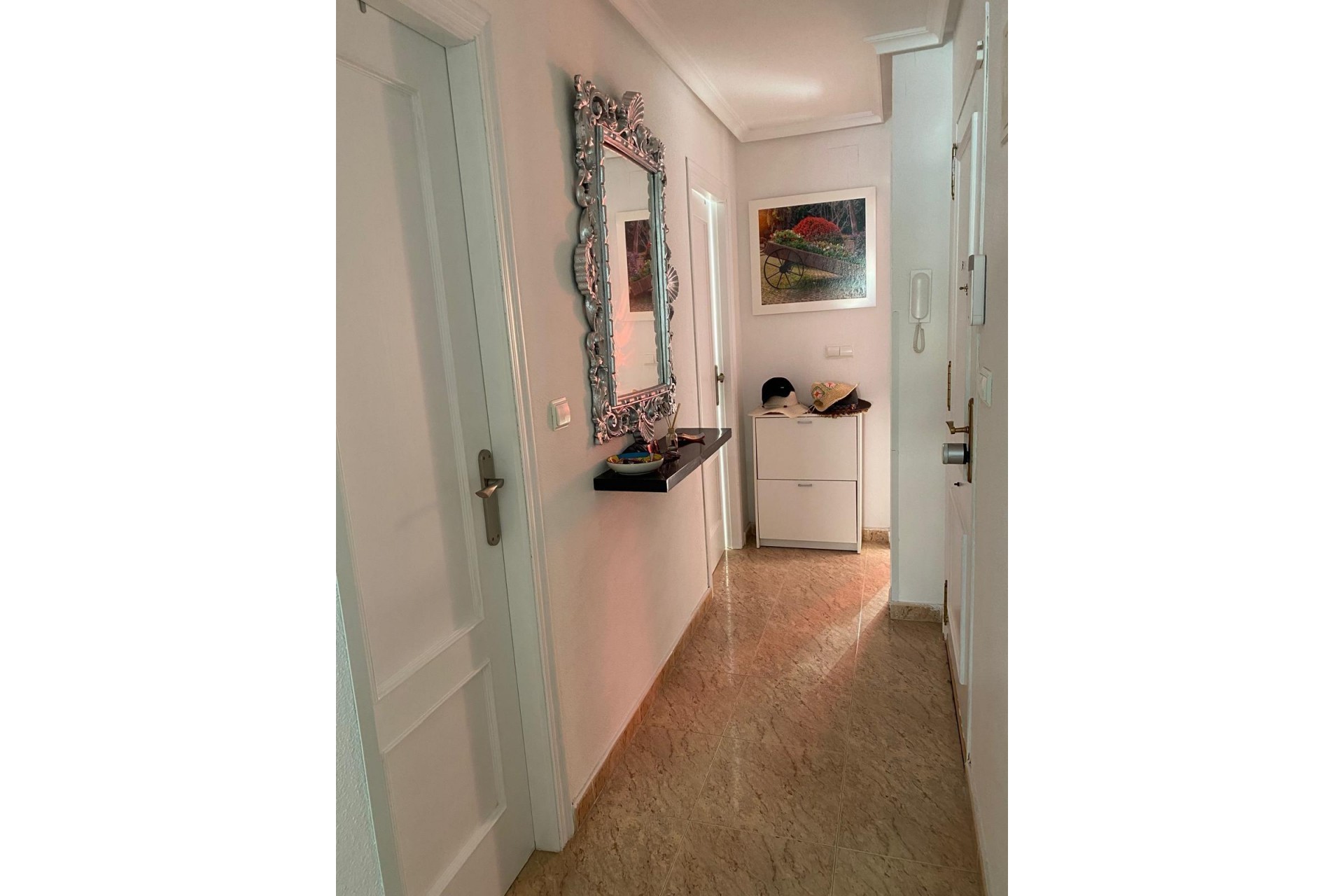 Återförsäljning - Takvåning -
Torrevieja - Estacion De Autobuses