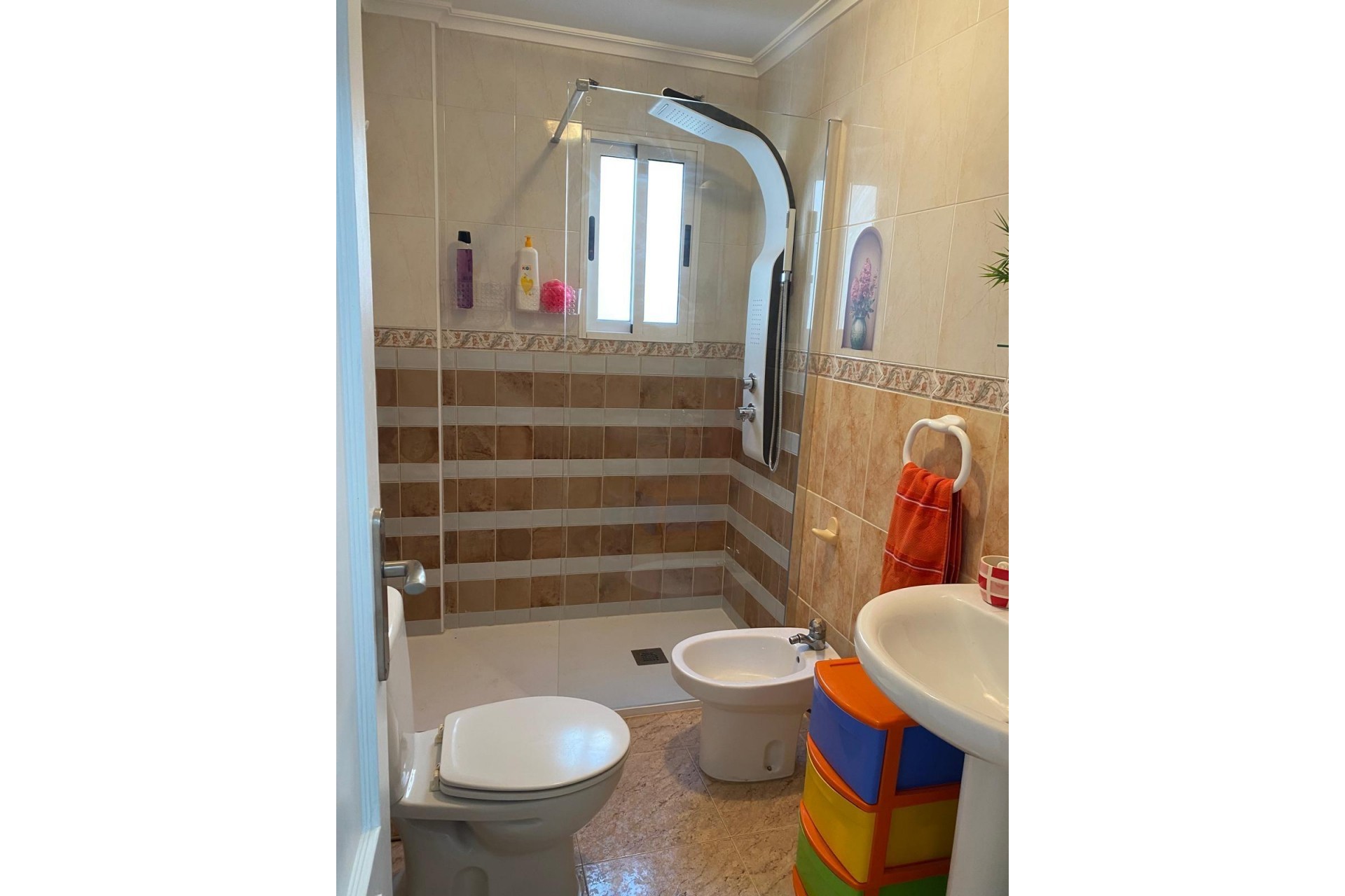 Återförsäljning - Takvåning -
Torrevieja - Estacion De Autobuses