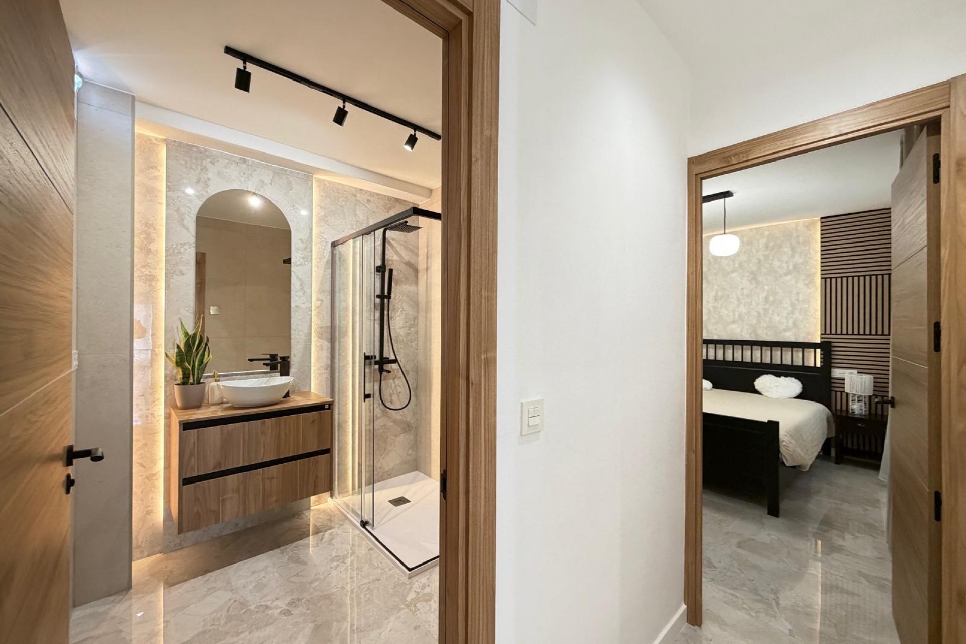 Återförsäljning - Takvåning -
Torrevieja - Estacion De Autobuses