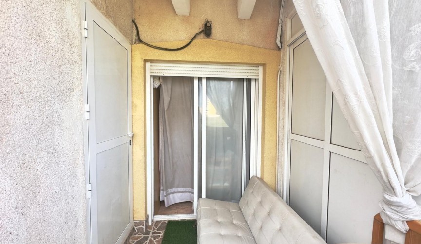 Återförsäljning - Takvåning -
Torrevieja - Estacion De Autobuses