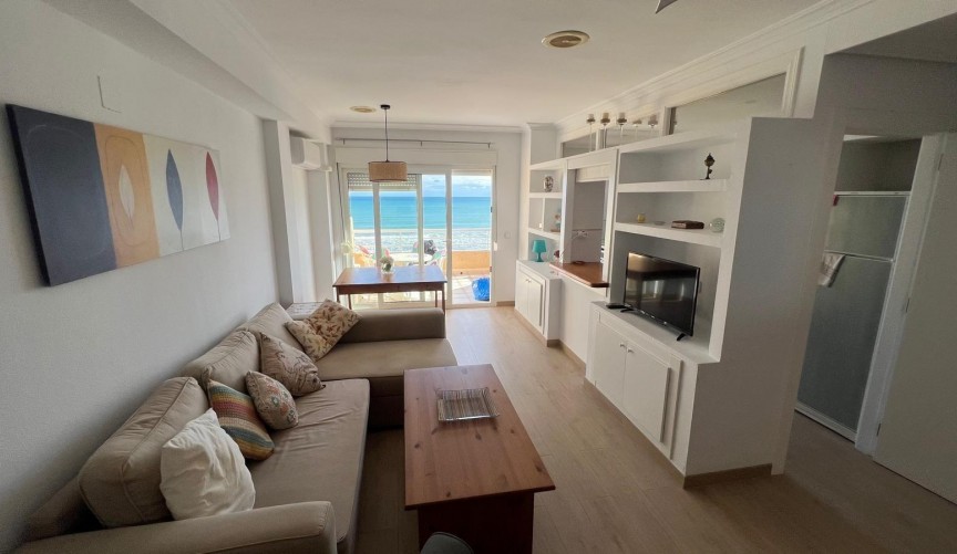 Återförsäljning - Takvåning -
Torrevieja - La Mata Pueblo