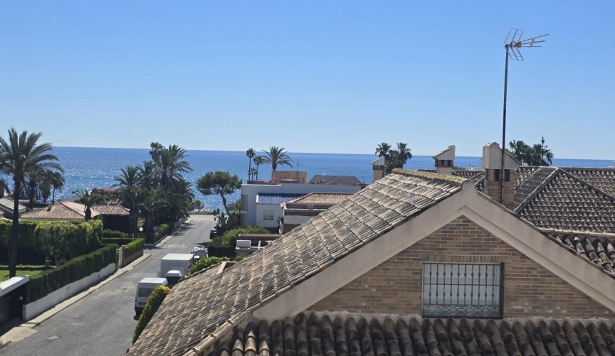 Återförsäljning - Takvåning -
Torrevieja - La Veleta