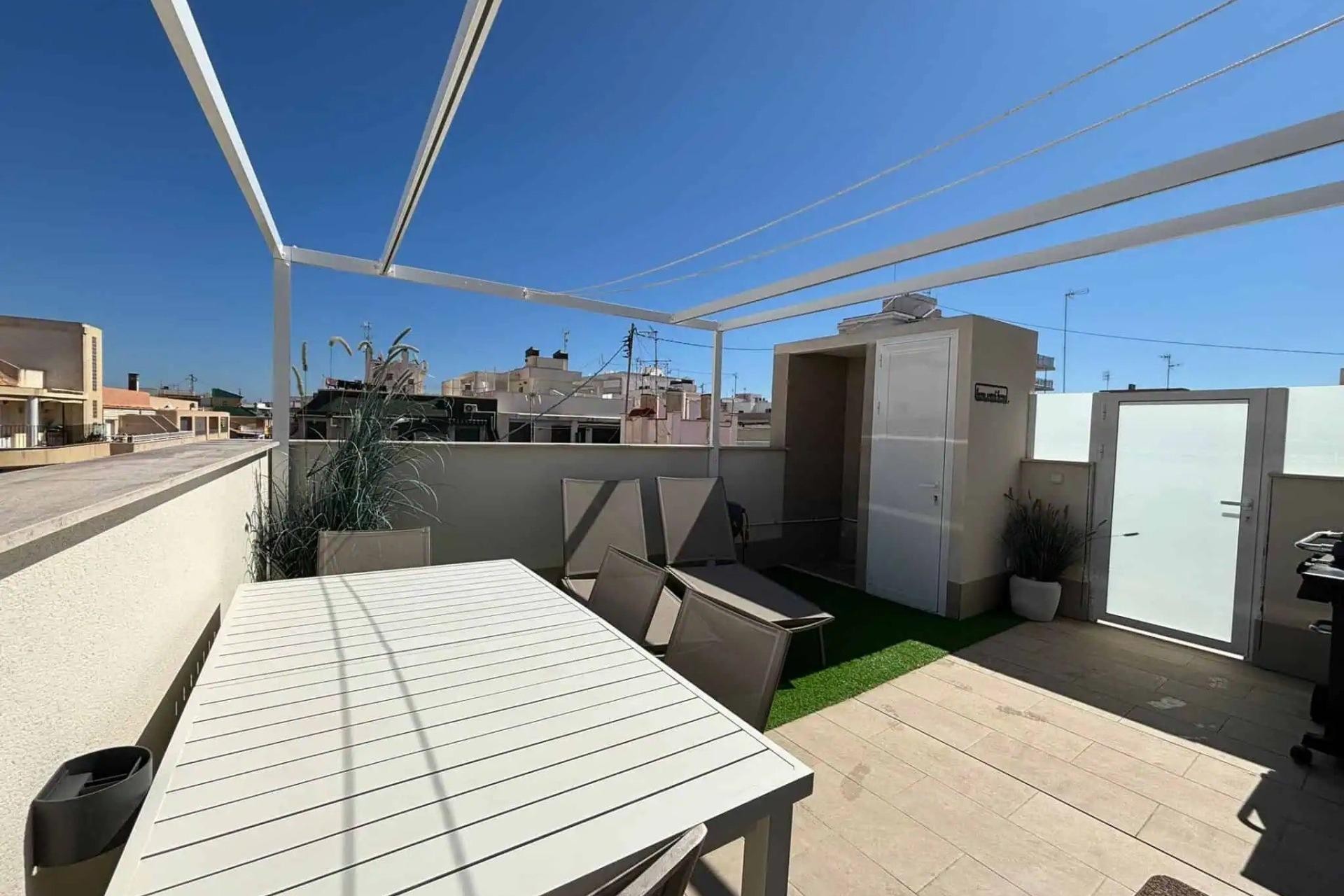 Återförsäljning - Takvåning -
Torrevieja - Las Piscinas Naturales