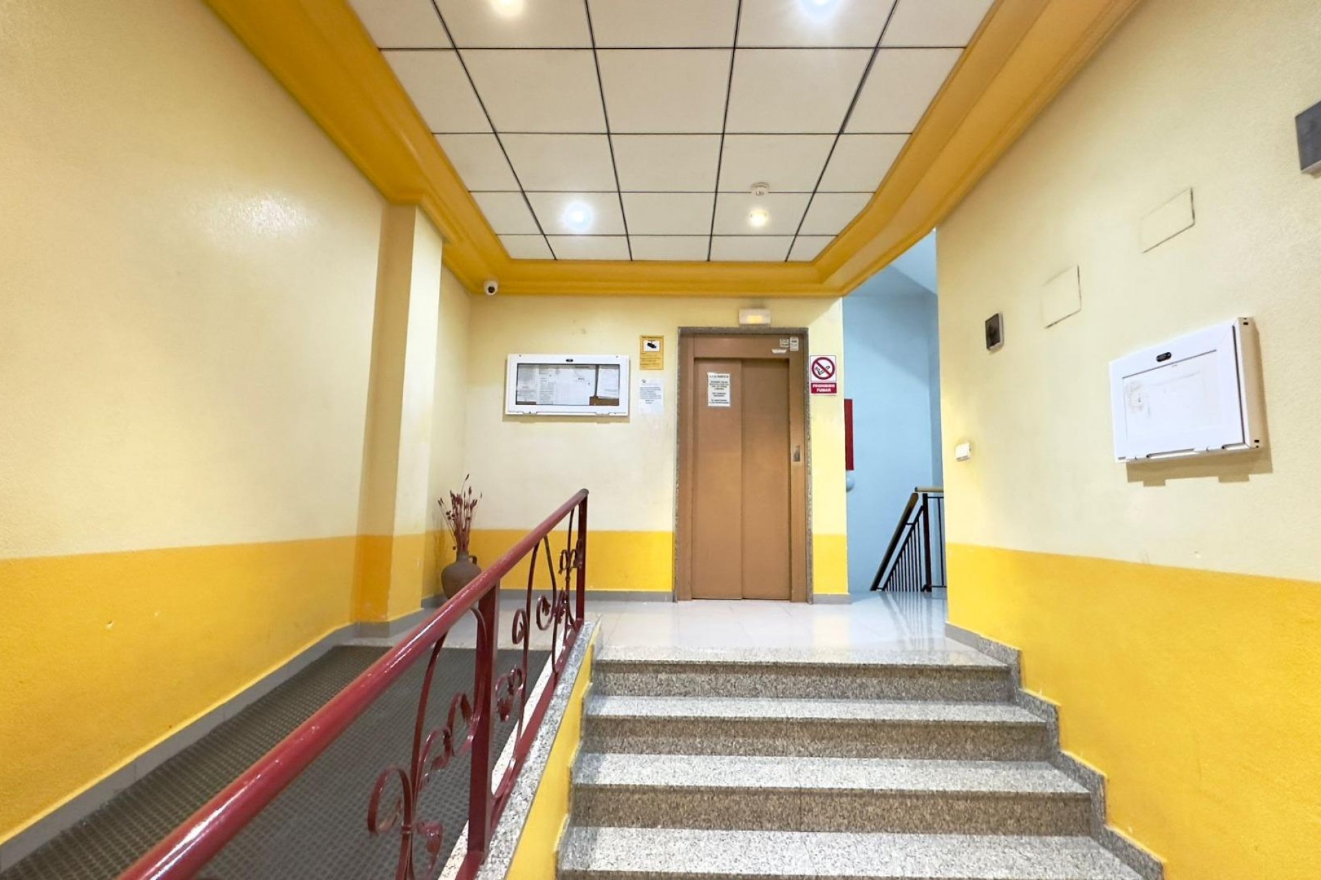 Återförsäljning - Takvåning -
Torrevieja - PARQUE DE LAS NACIONES