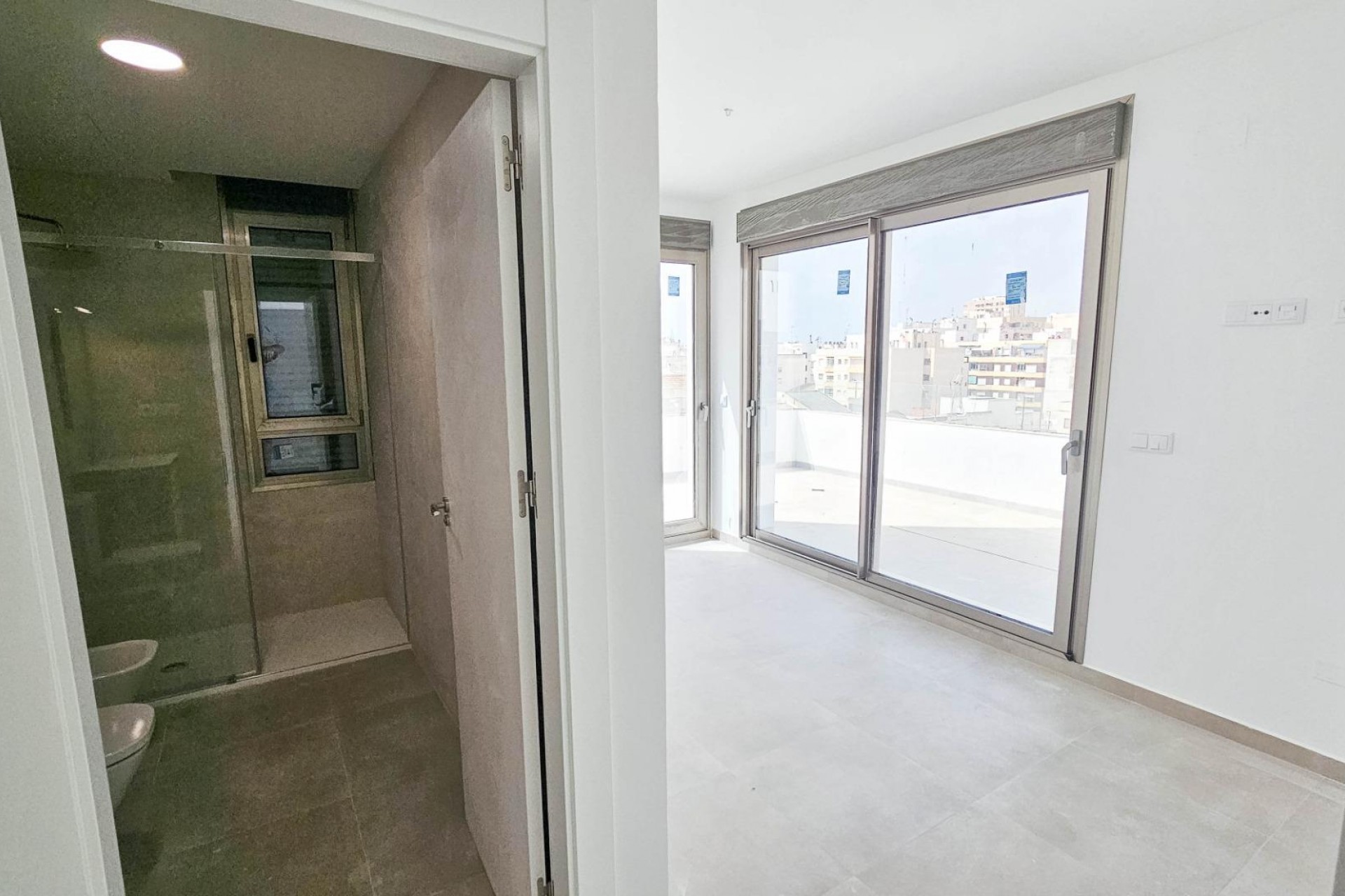 Återförsäljning - Takvåning -
Torrevieja - Paseo Maritimo