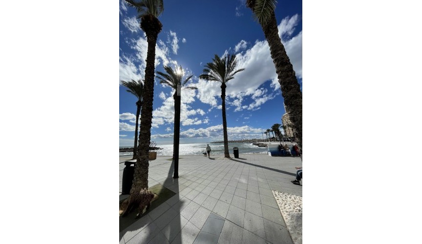 Återförsäljning - Takvåning -
Torrevieja - Playa de cura