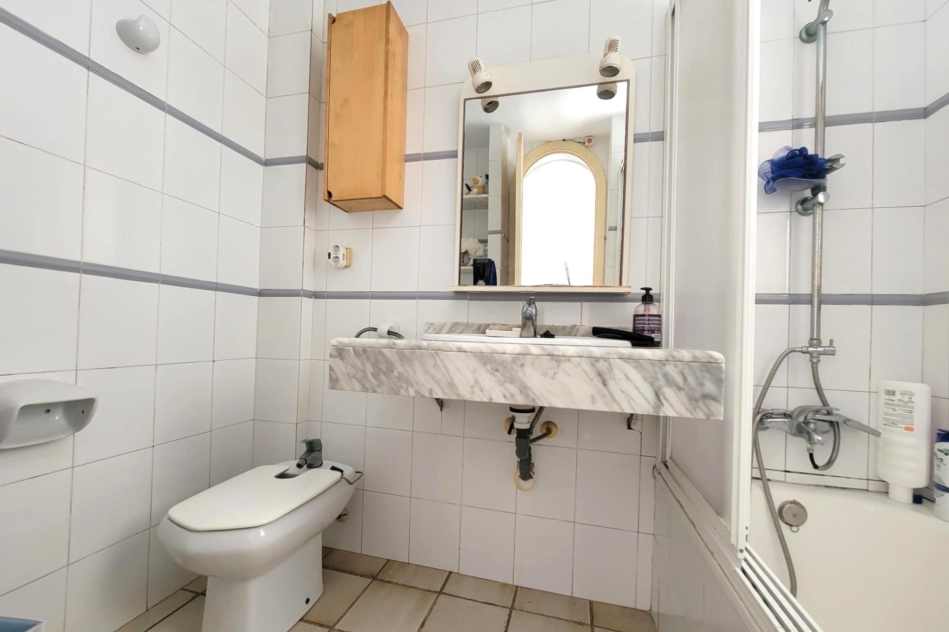 Återförsäljning - Takvåning -
Torrevieja - Playa De La Mata