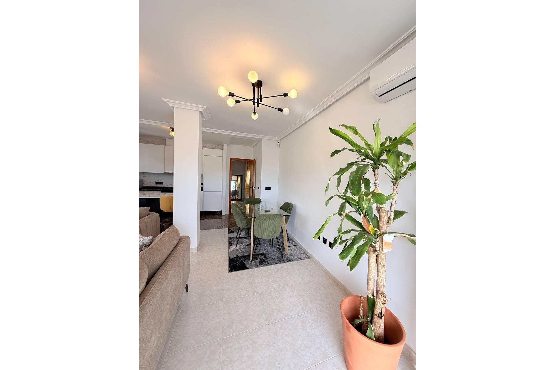 Återförsäljning - Takvåning -
Torrevieja - Playa del Cura