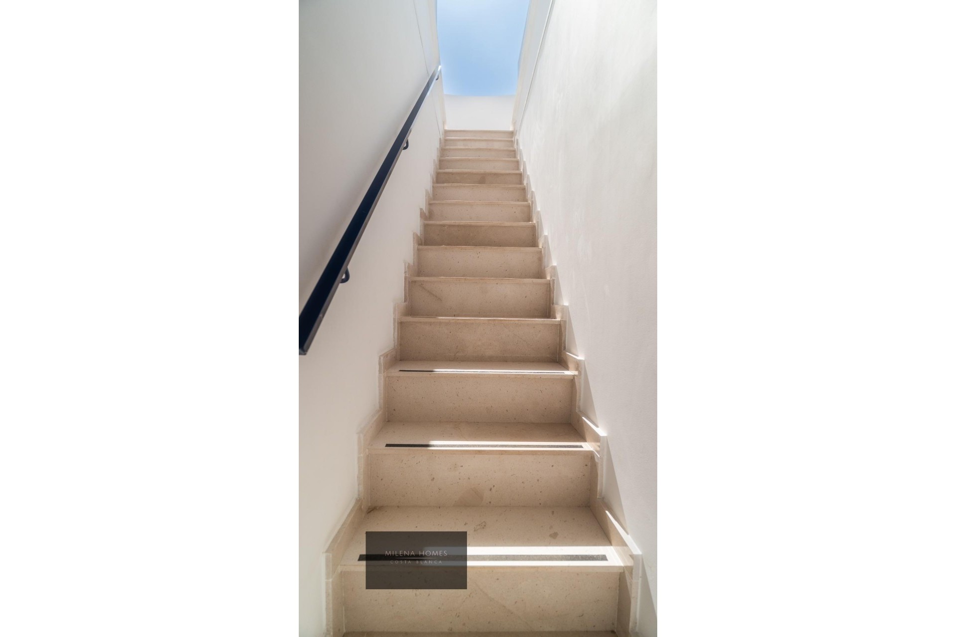 Återförsäljning - Takvåning -
Torrevieja - Punta Prima