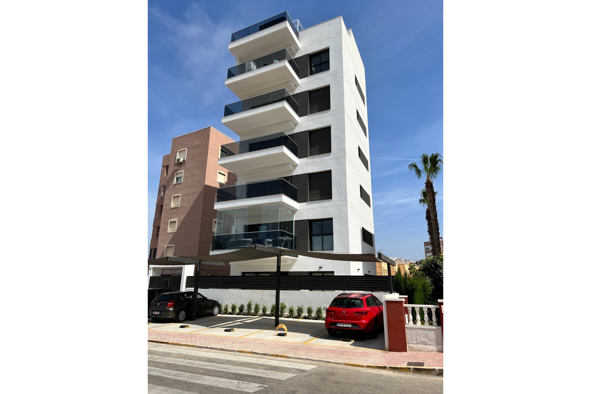 Återförsäljning - Takvåning -
Torrevieja - Torre La Mata