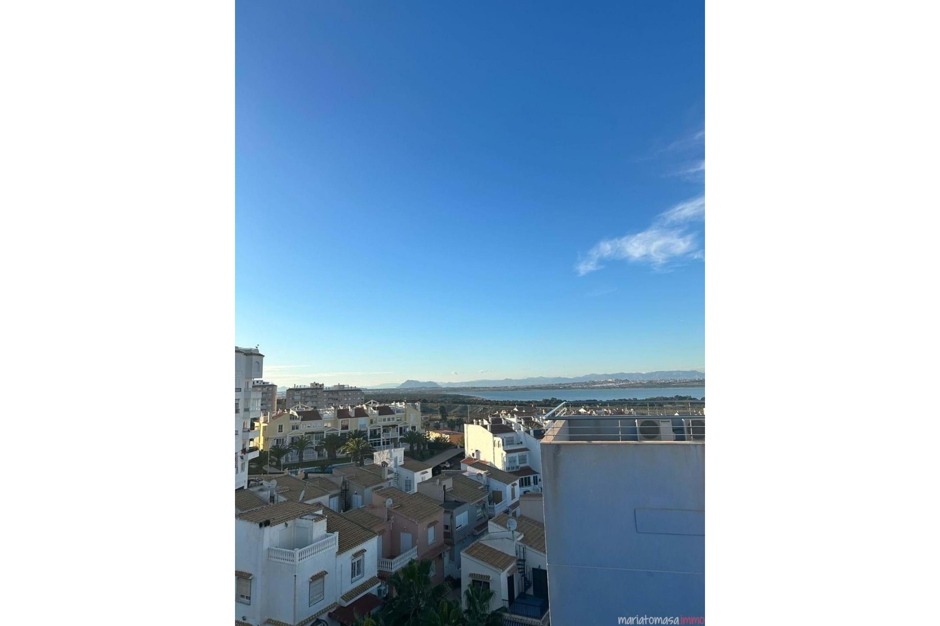 Återförsäljning - Takvåning -
Torrevieja - Torreblanca