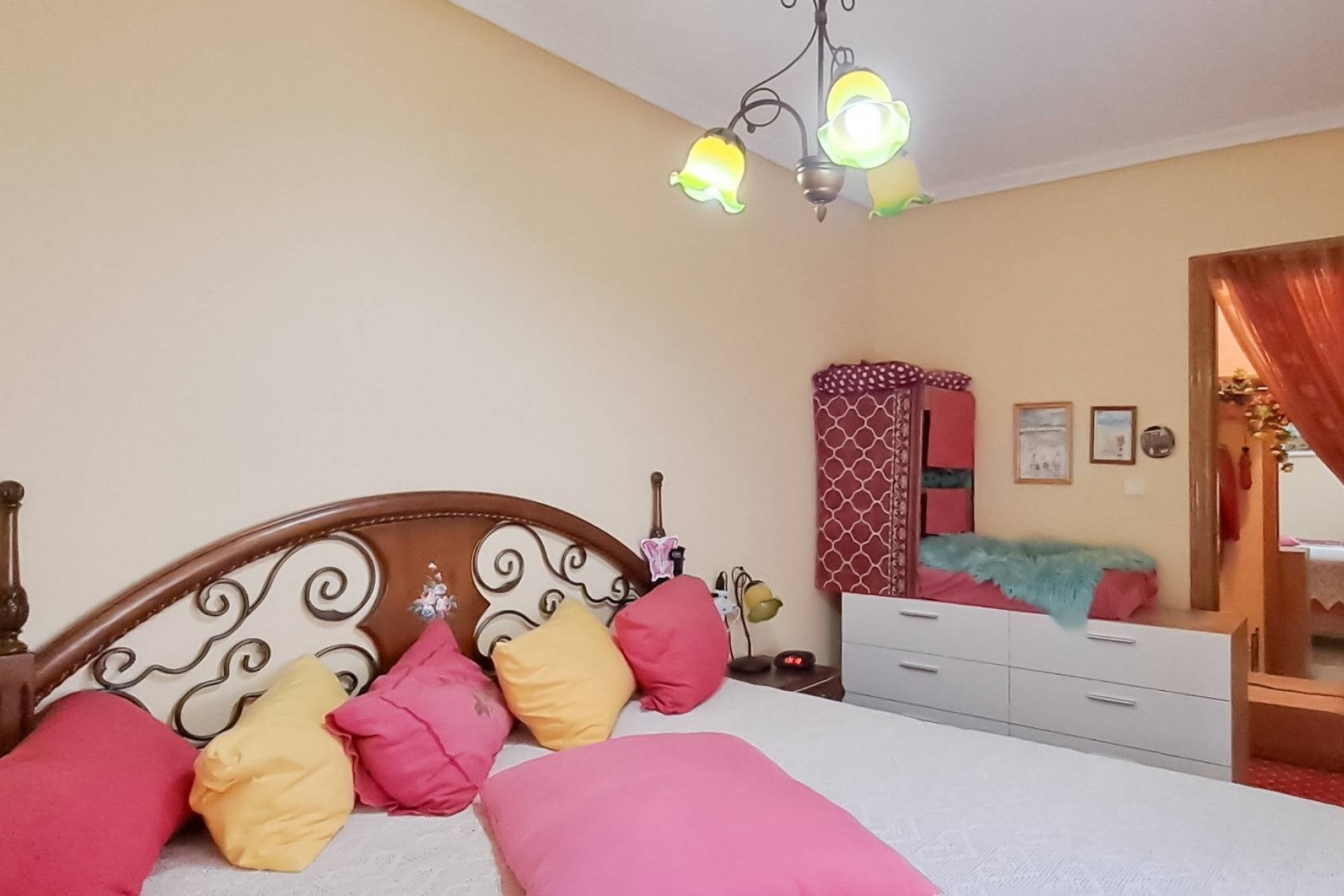 Återförsäljning - Takvåning -
Torrevieja