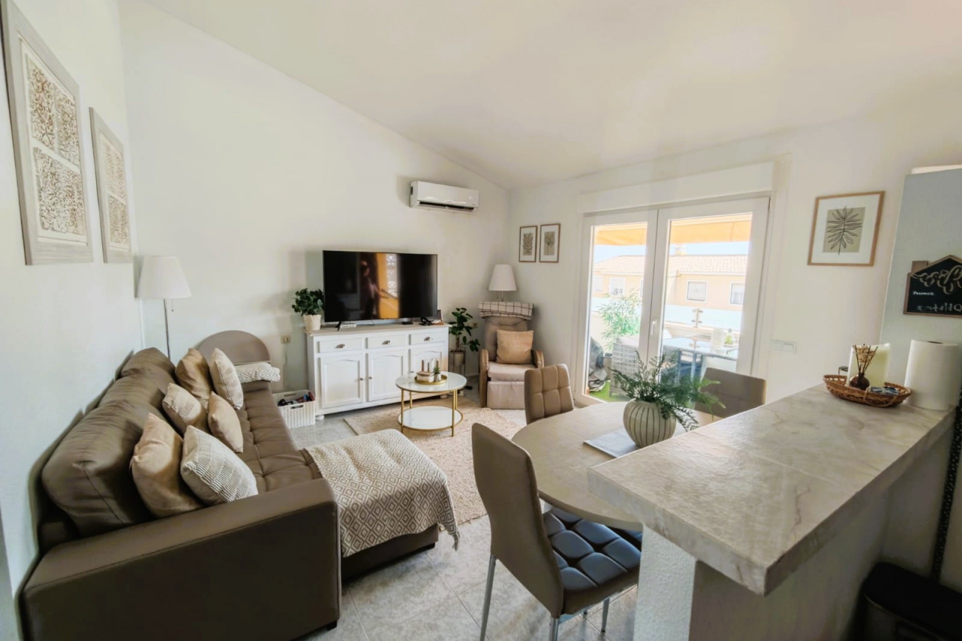 Återförsäljning - Takvåning -
Villamartin - Costa Blanca