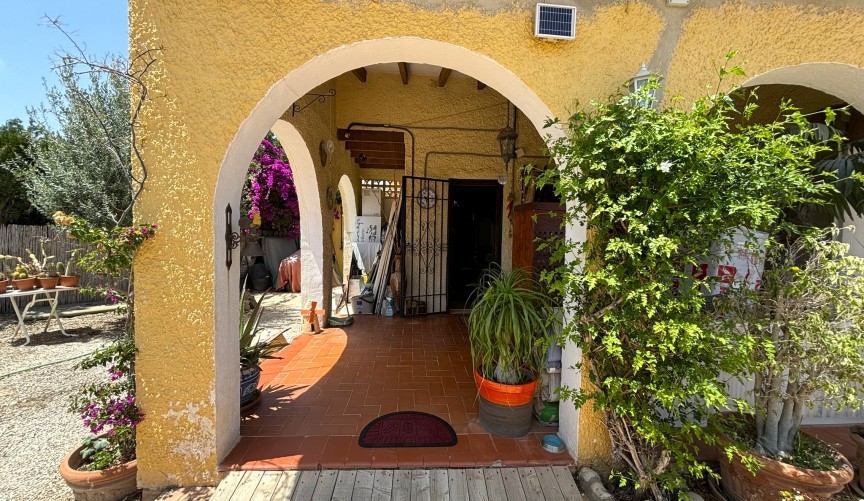 Återförsäljning - Town House -
Alfas del Pí - Costa Blanca