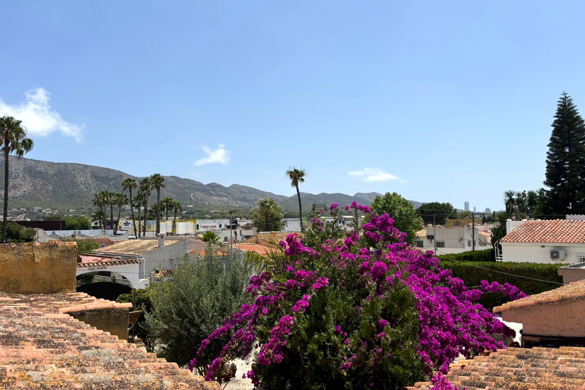 Återförsäljning - Town House -
Alfas del Pí - Costa Blanca