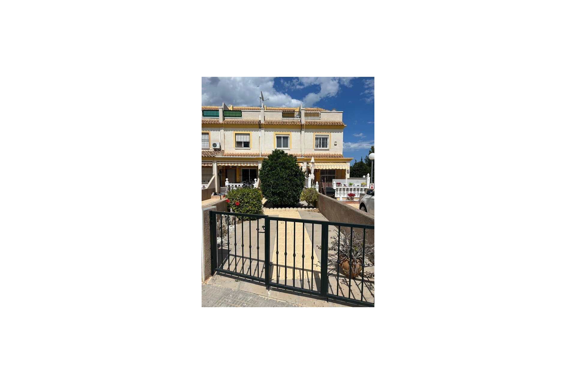 Återförsäljning - Town House -
Algorfa - Costa Blanca