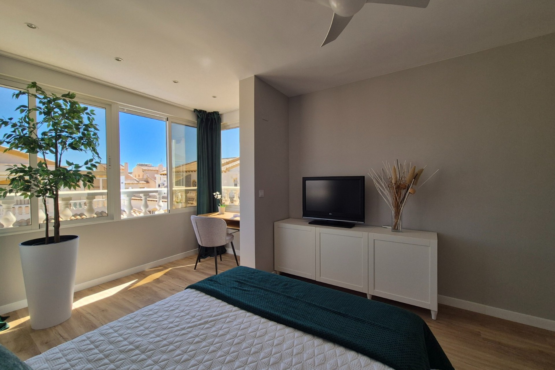 Återförsäljning - Town House -
Alicante - Costa Blanca