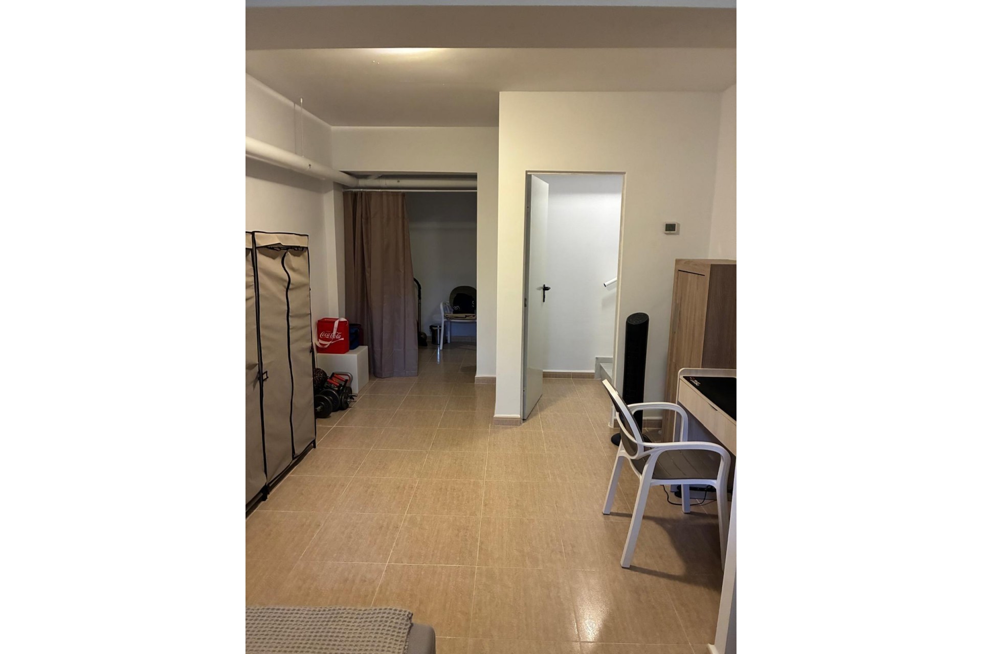 Återförsäljning - Town House -
Avileses - Jerónimo Y Avileses