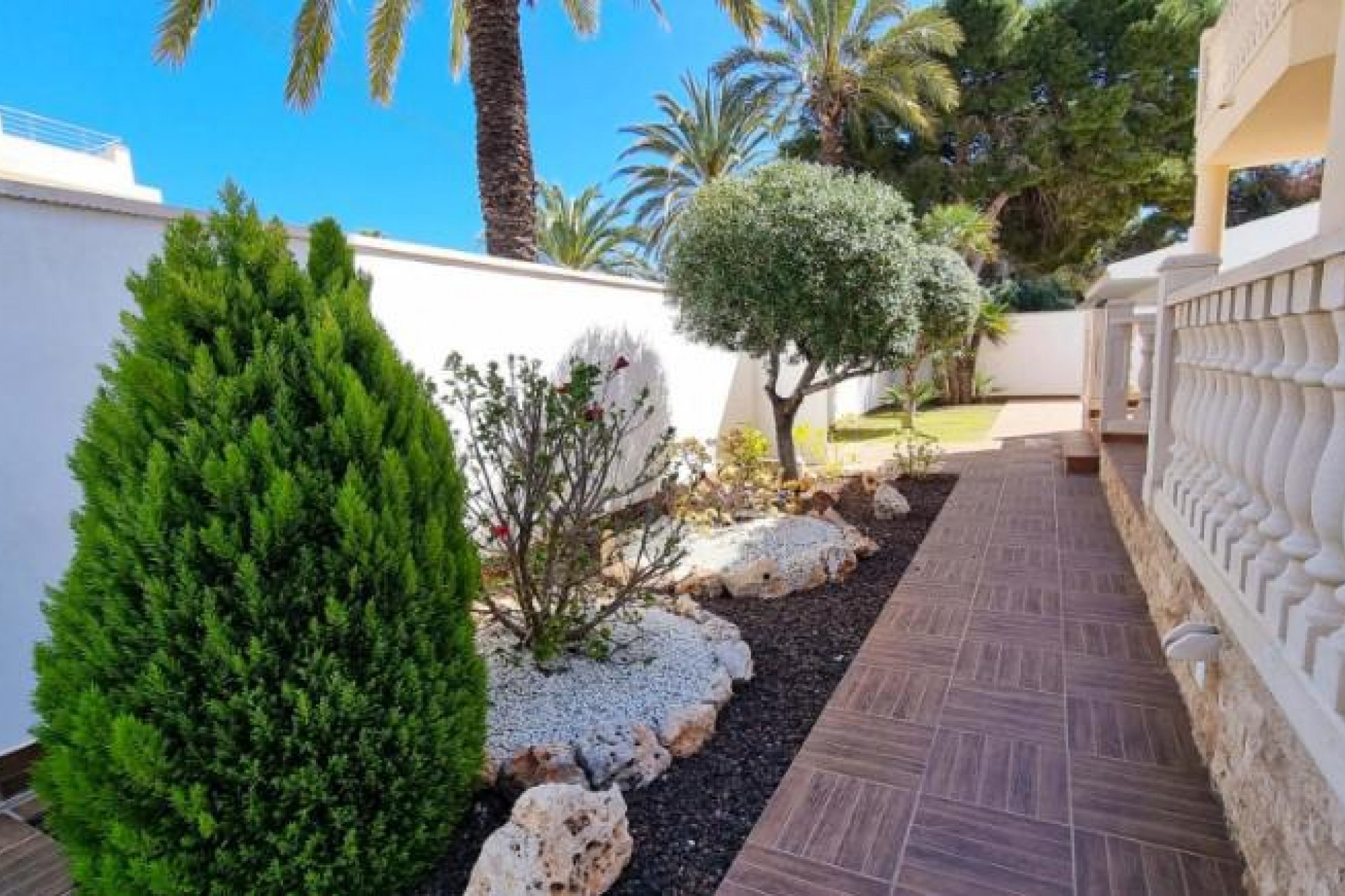 Återförsäljning - Town House -
Cabo Roig - Costa Blanca