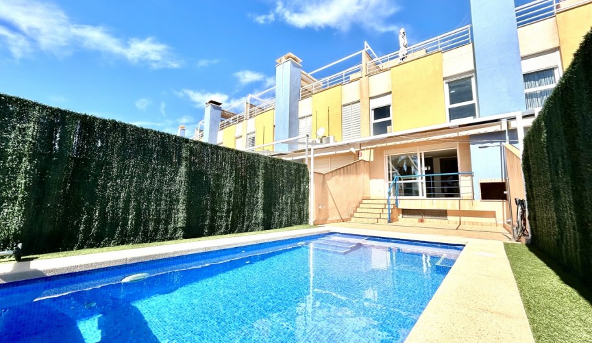Återförsäljning - Town House -
Cabo Roig - Costa Blanca