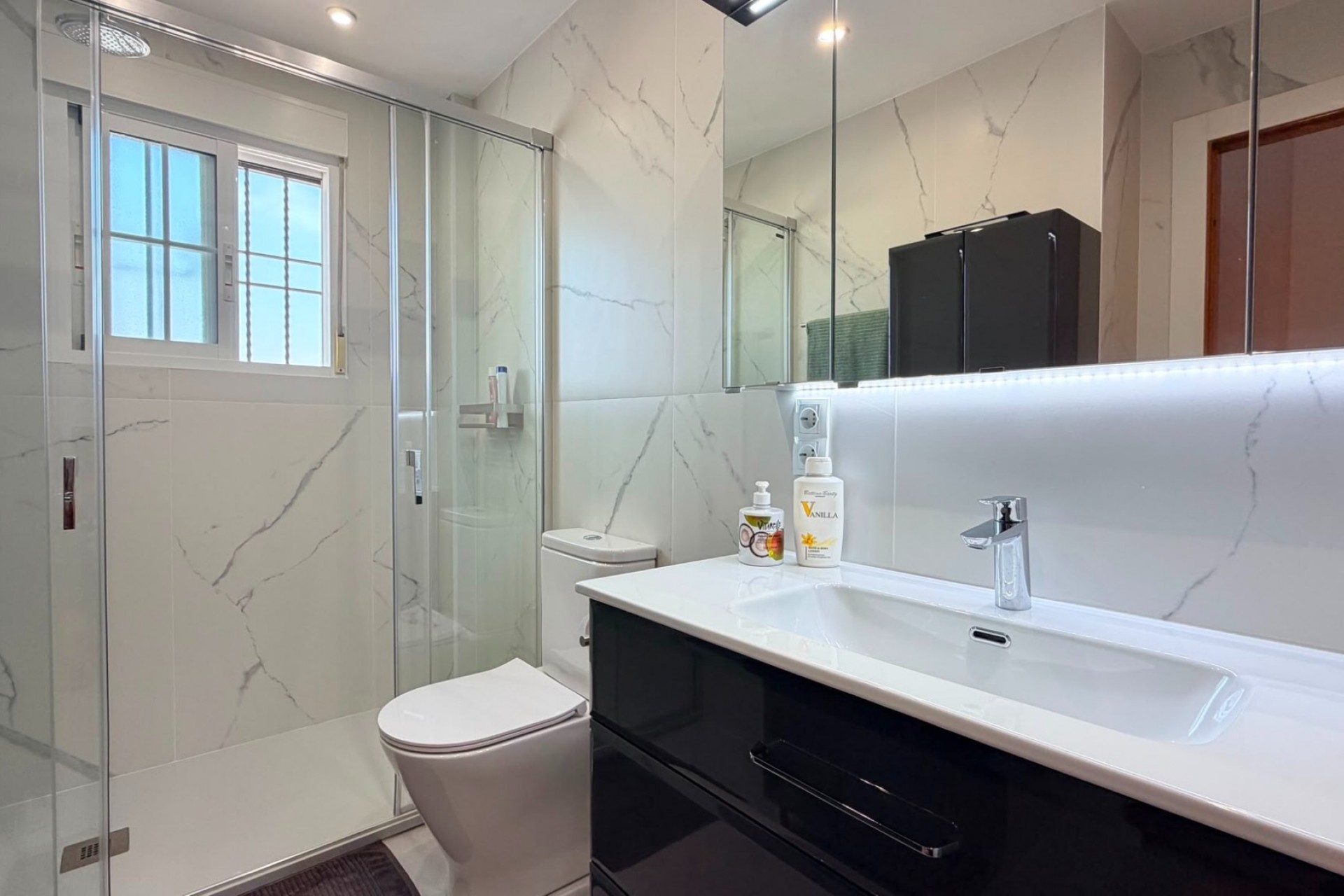 Återförsäljning - Town House -
Cabo Roig - Costa Blanca