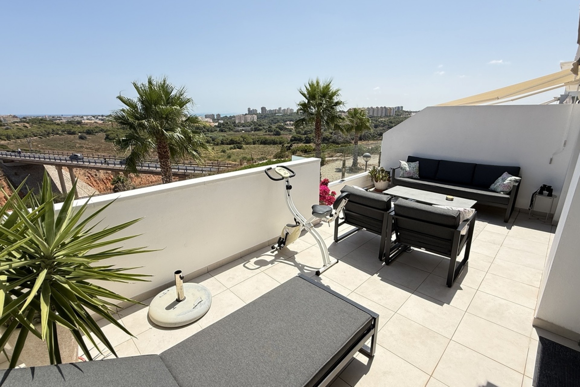 Återförsäljning - Town House -
Cabo Roig - Costa Blanca