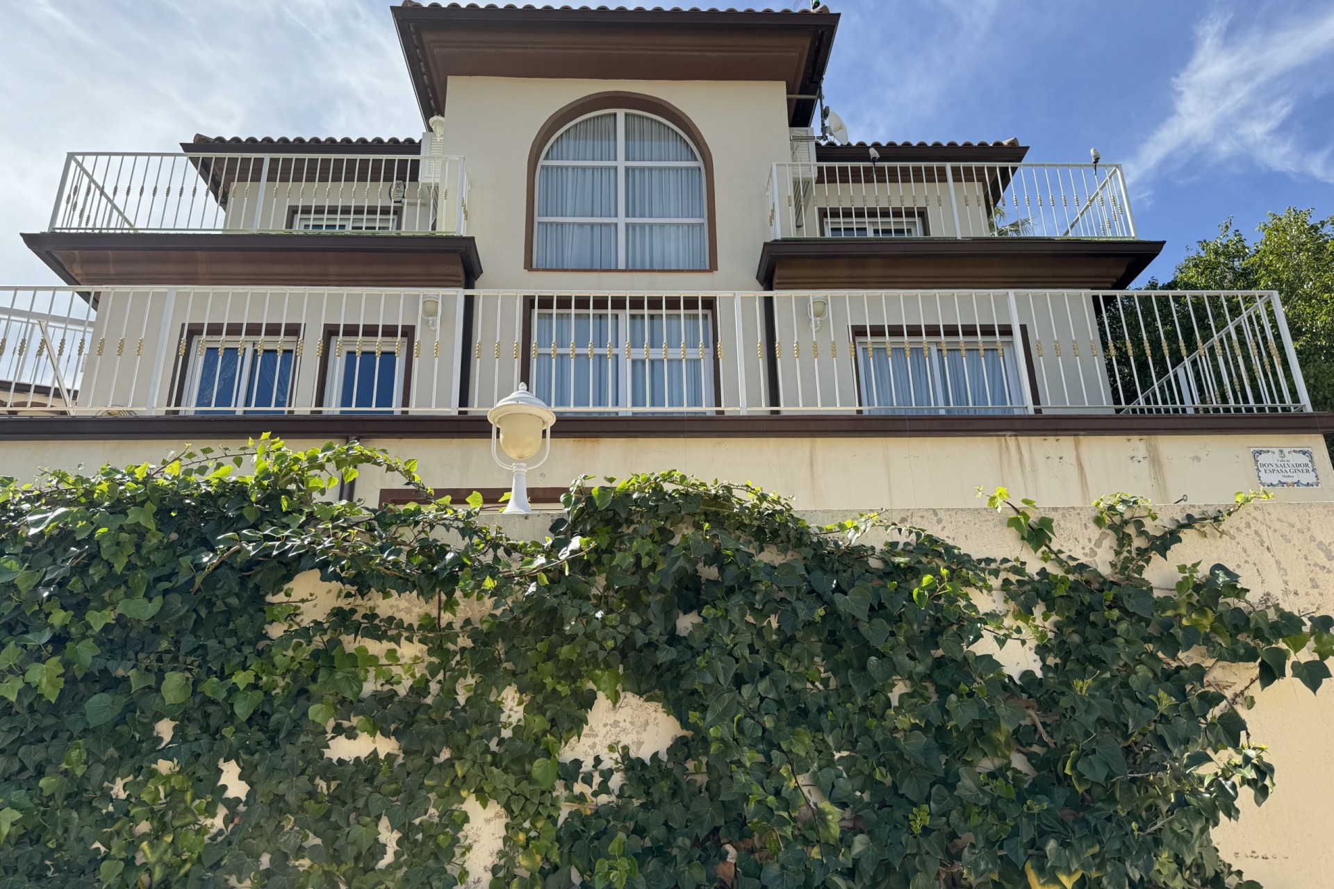 Återförsäljning - Town House -
Callosa D'en Sarria - Inland