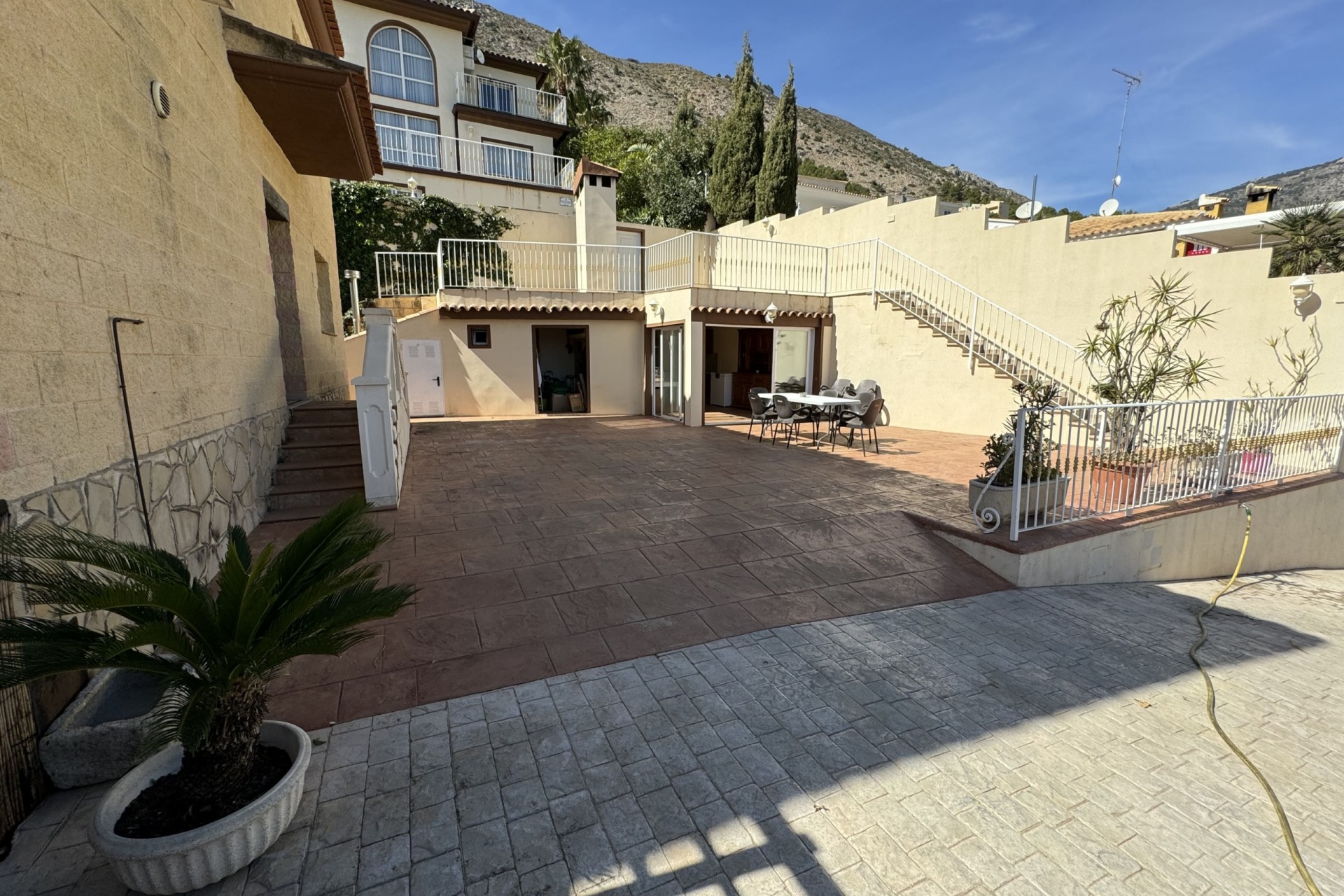 Återförsäljning - Town House -
Callosa D'en Sarria - Inland