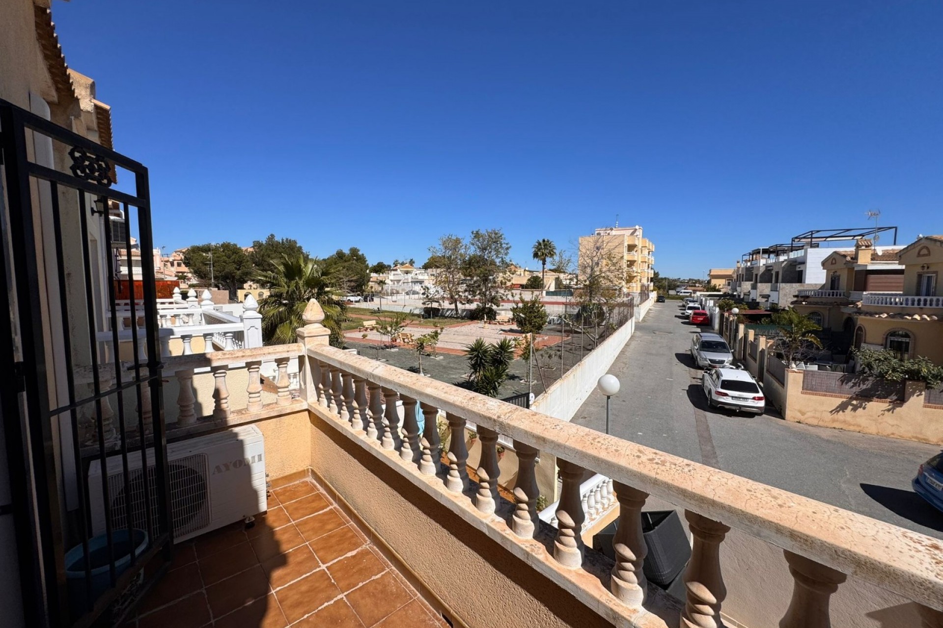 Återförsäljning - Town House -
Campoamor - Costa Blanca
