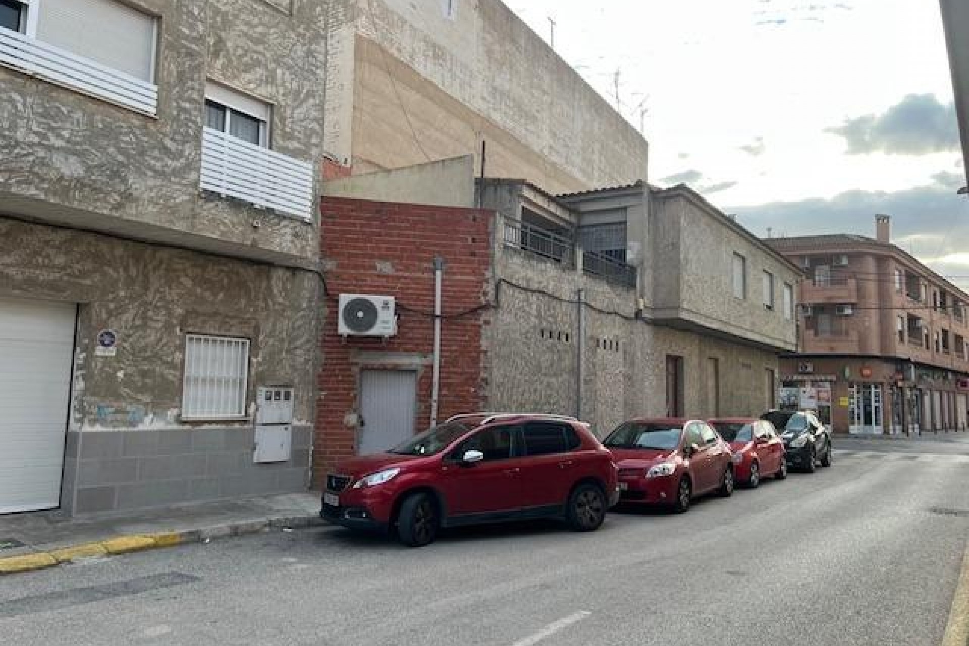 Återförsäljning - Town House -
Catral - Comunidad Valenciana