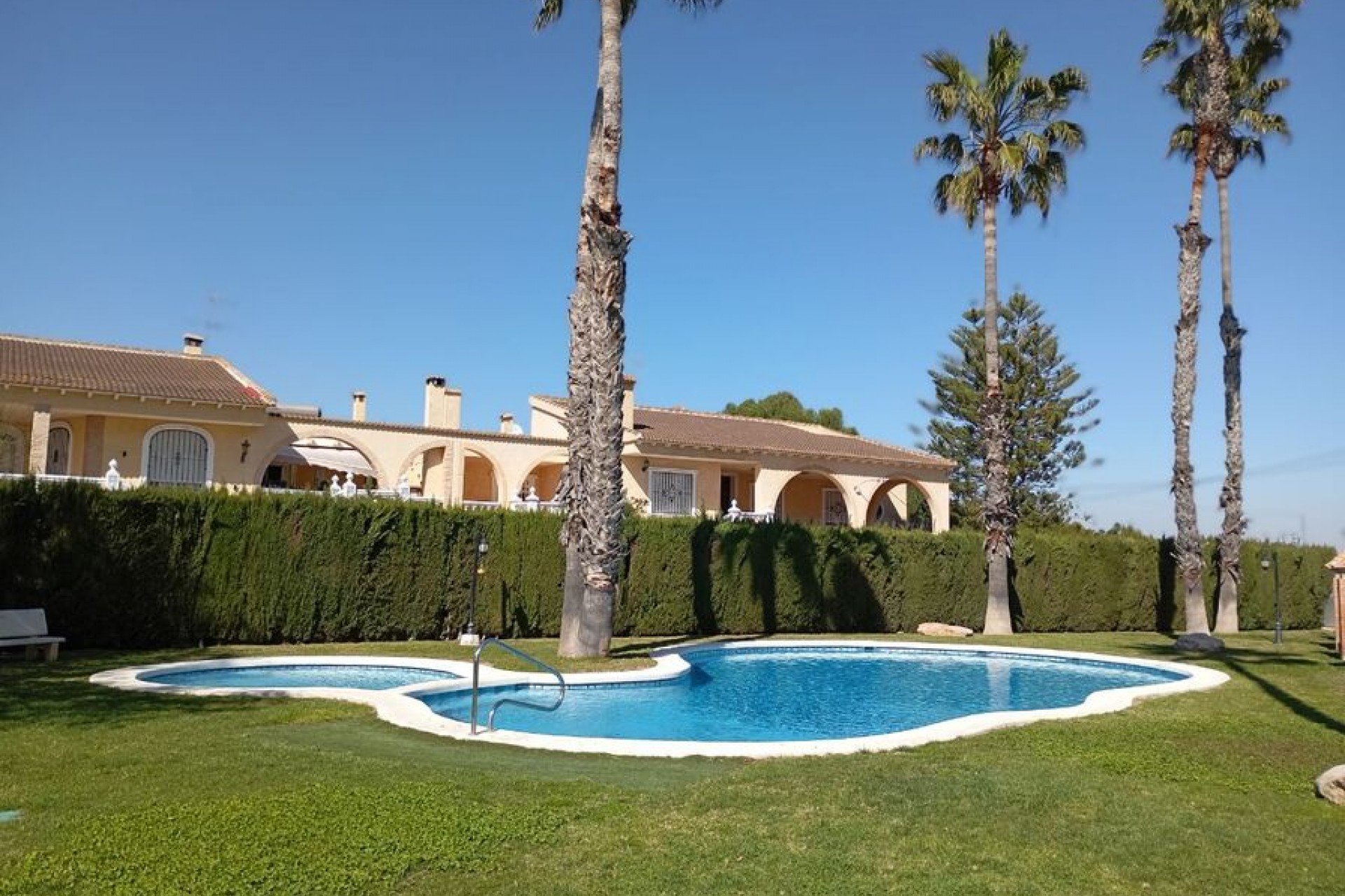 Återförsäljning - Town House -
Catral - Costa Blanca