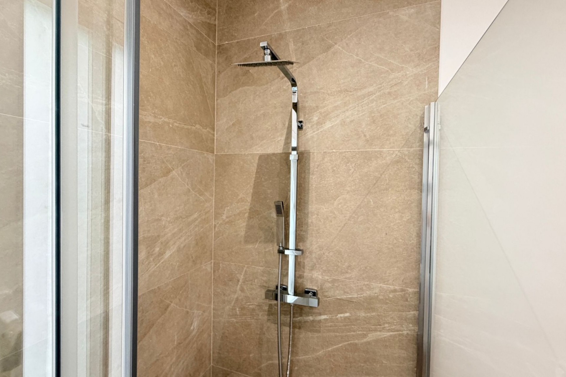 Återförsäljning - Town House -
Catral - Costa Blanca
