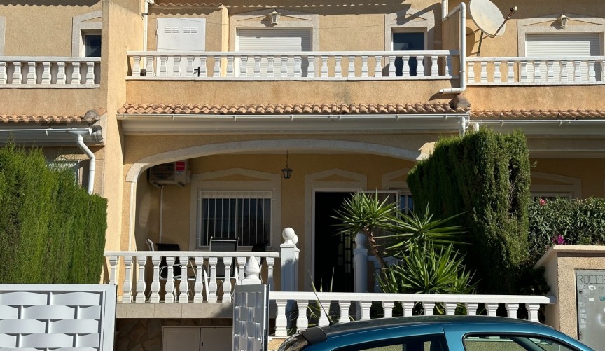 Återförsäljning - Town House -
Ciudad Quesada - Costa Blanca