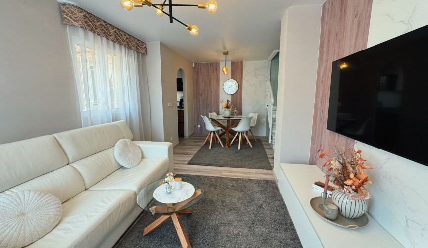 Återförsäljning - Town House -
Ciudad Quesada - Costa Blanca