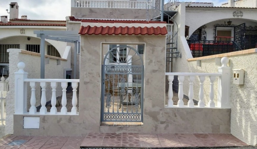 Återförsäljning - Town House -
Ciudad Quesada - Costa Blanca