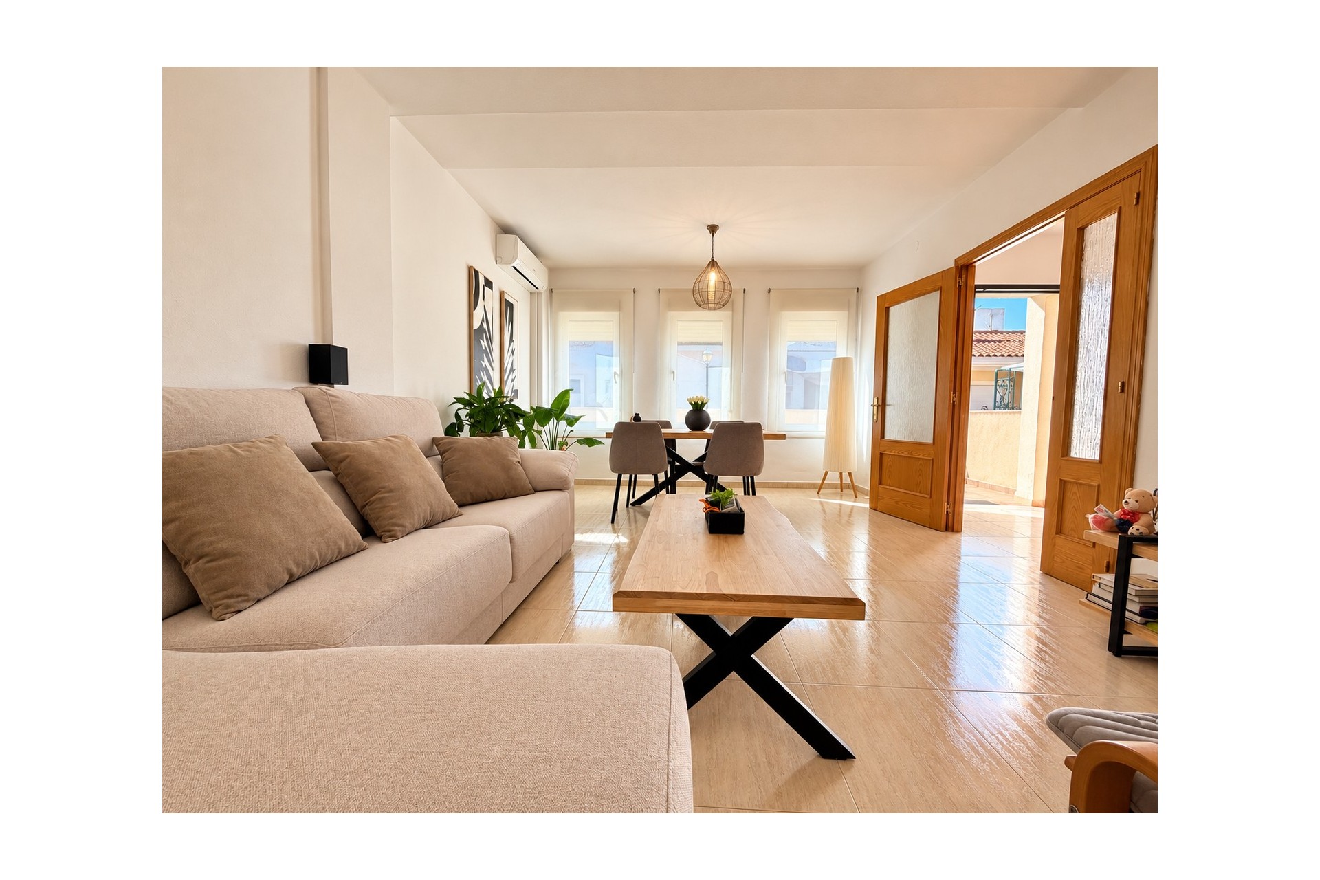Återförsäljning - Town House -
Daya Nueva - Costa Blanca